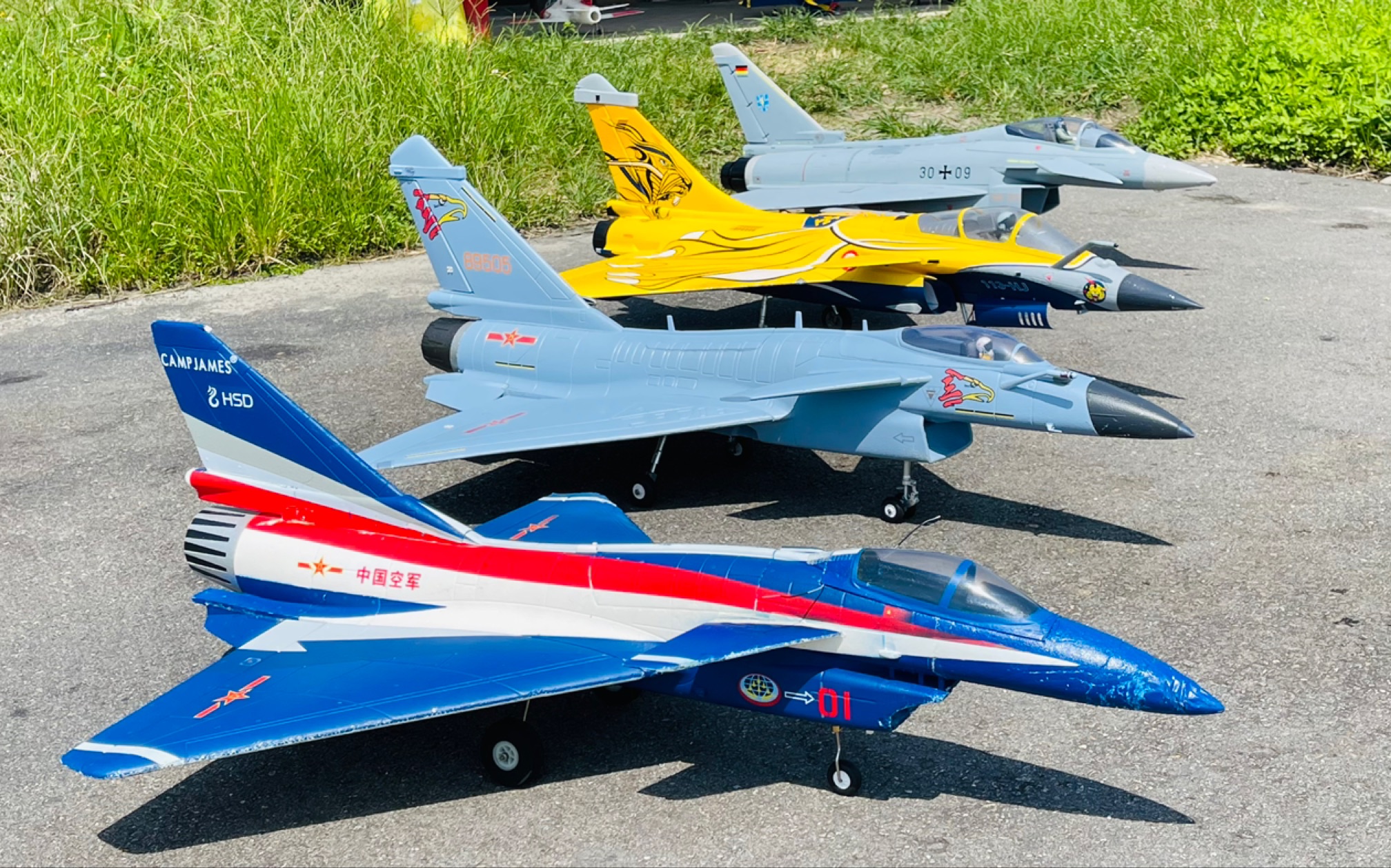 亞拓飞场 黃賽歼十a復飞