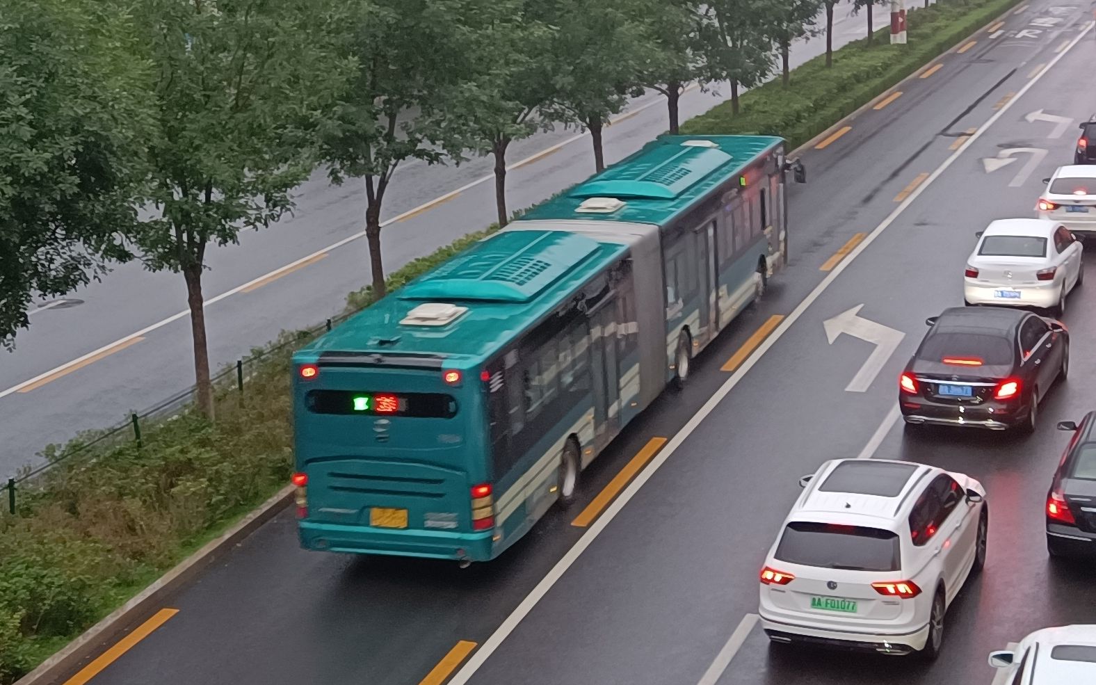 pov071k20路青年铰接7624下行公交营运中心经二纬十二20200807