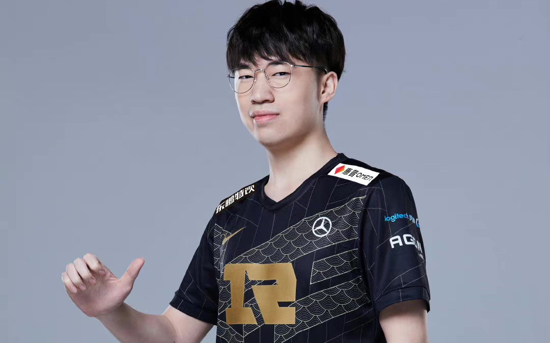 rng丶xiaohu8月4日直播录像