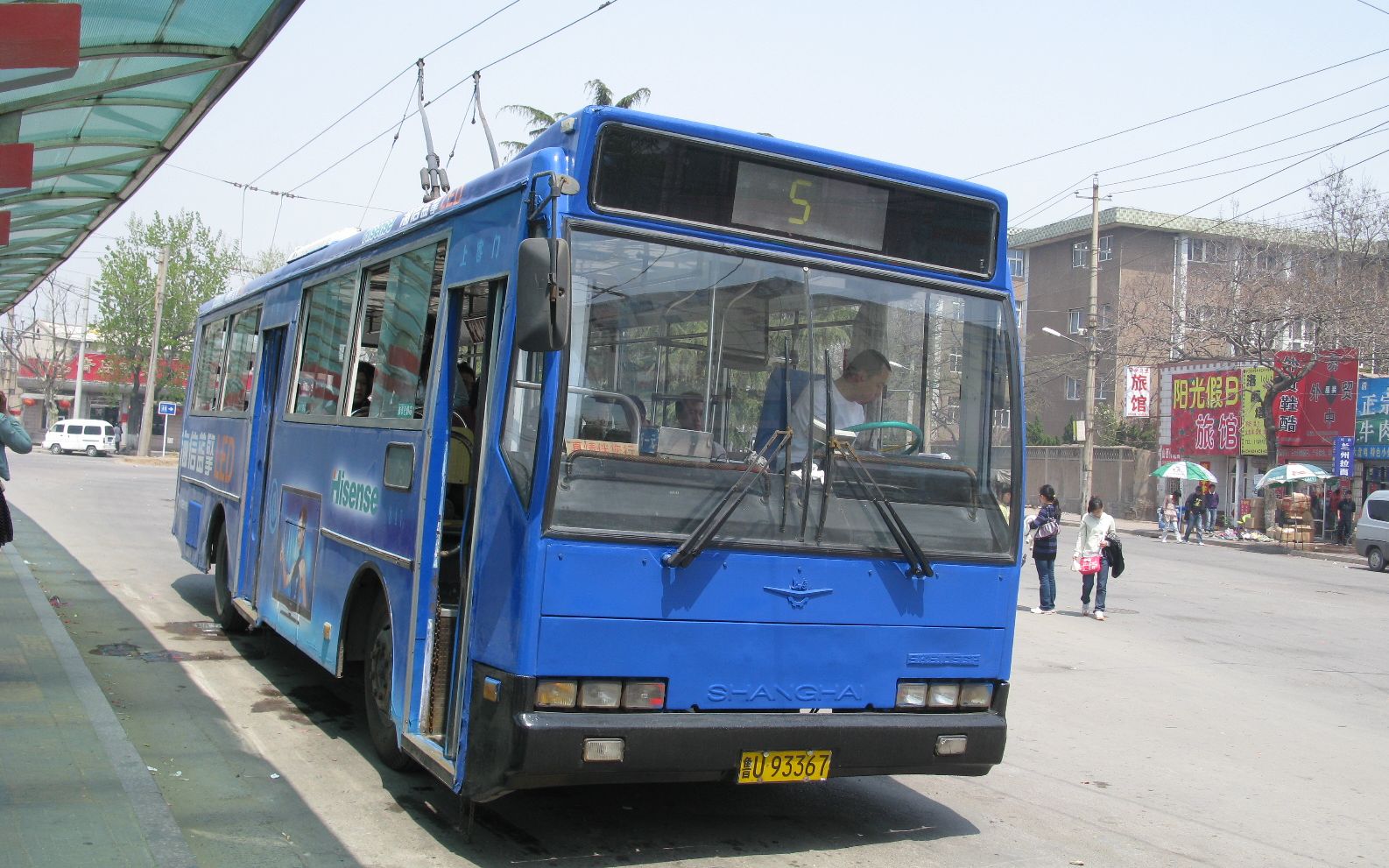 青岛公交怀旧视频5路上客小方头电车sk5105gppov青岛电车随拍