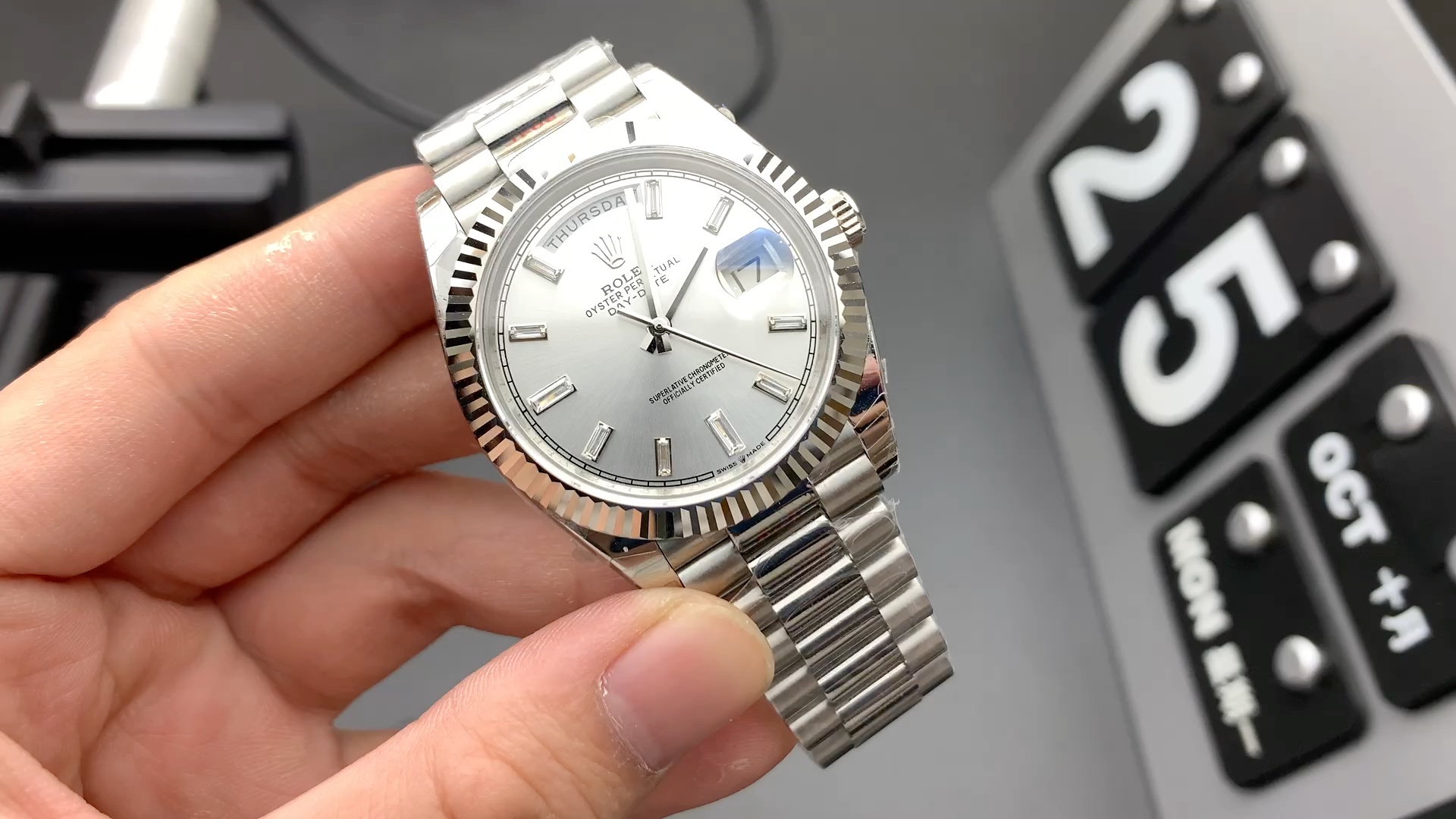 劳力士 ew 星期日志