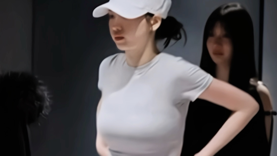 柳智敏冷脸的时候太性感了…