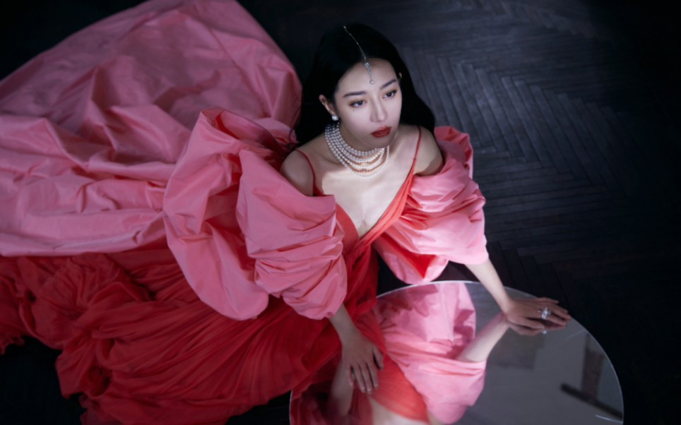 热巴微博之夜cut 可惜没看着红毯