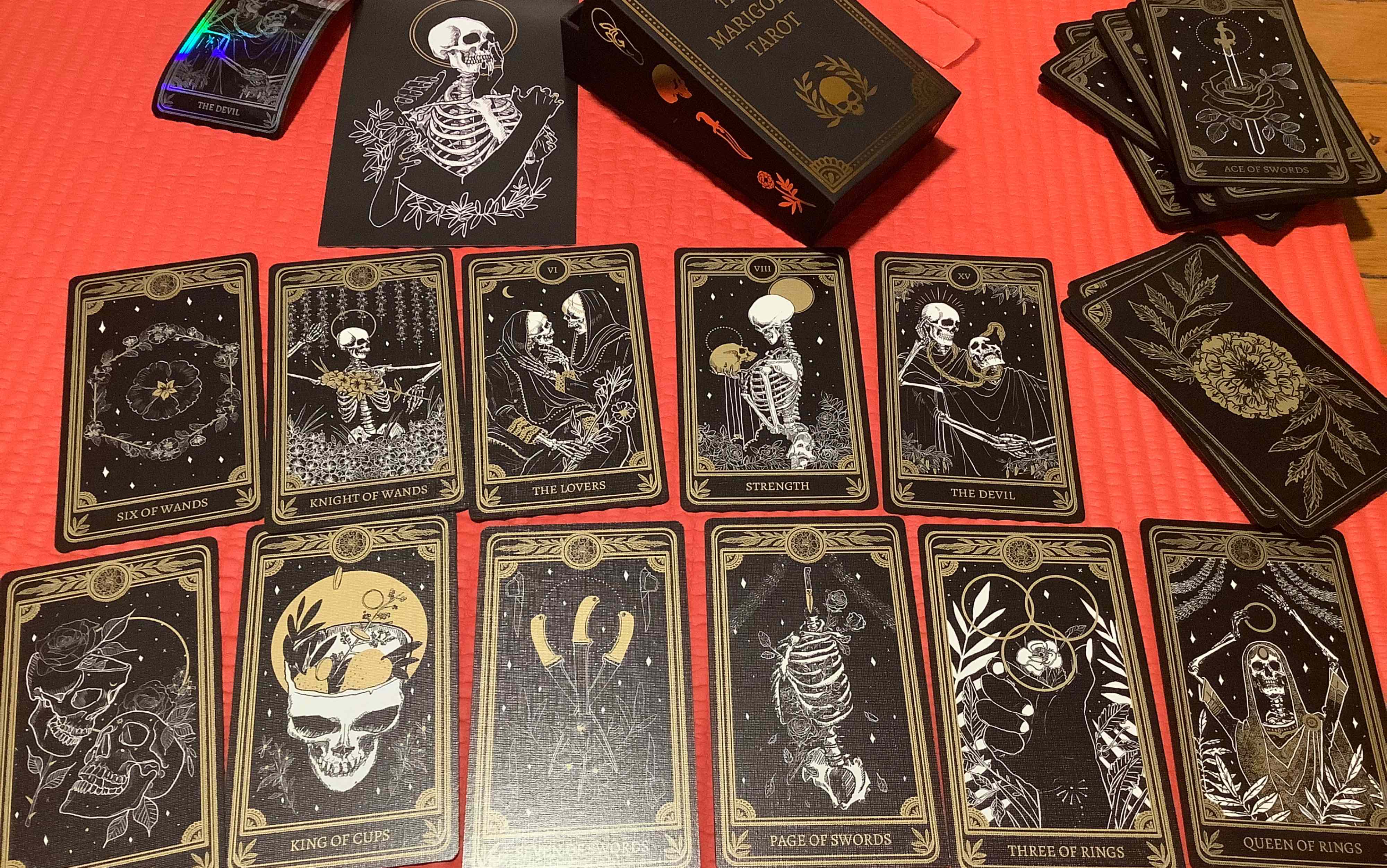 塔罗牌开箱和牌面分享 「marigold tarot」