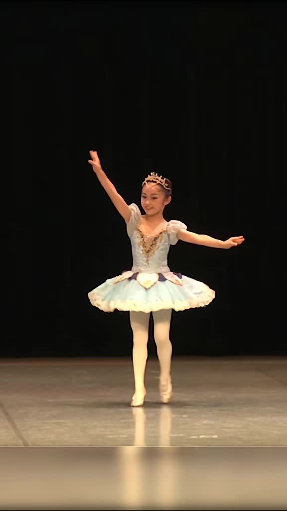 法老的女儿芭蕾变奏芭蕾圈儿童芭蕾抖音小助手少儿芭蕾金芭蕾舞蹈