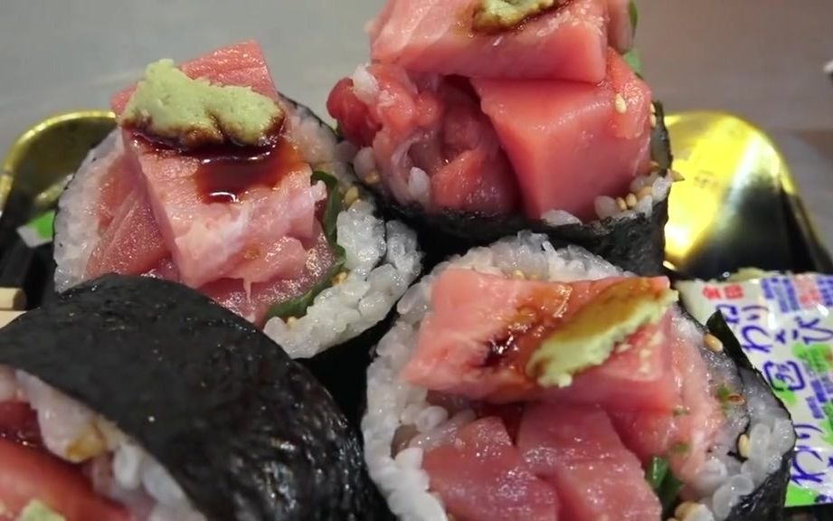 日本街边小吃 紫菜鱼生寿司