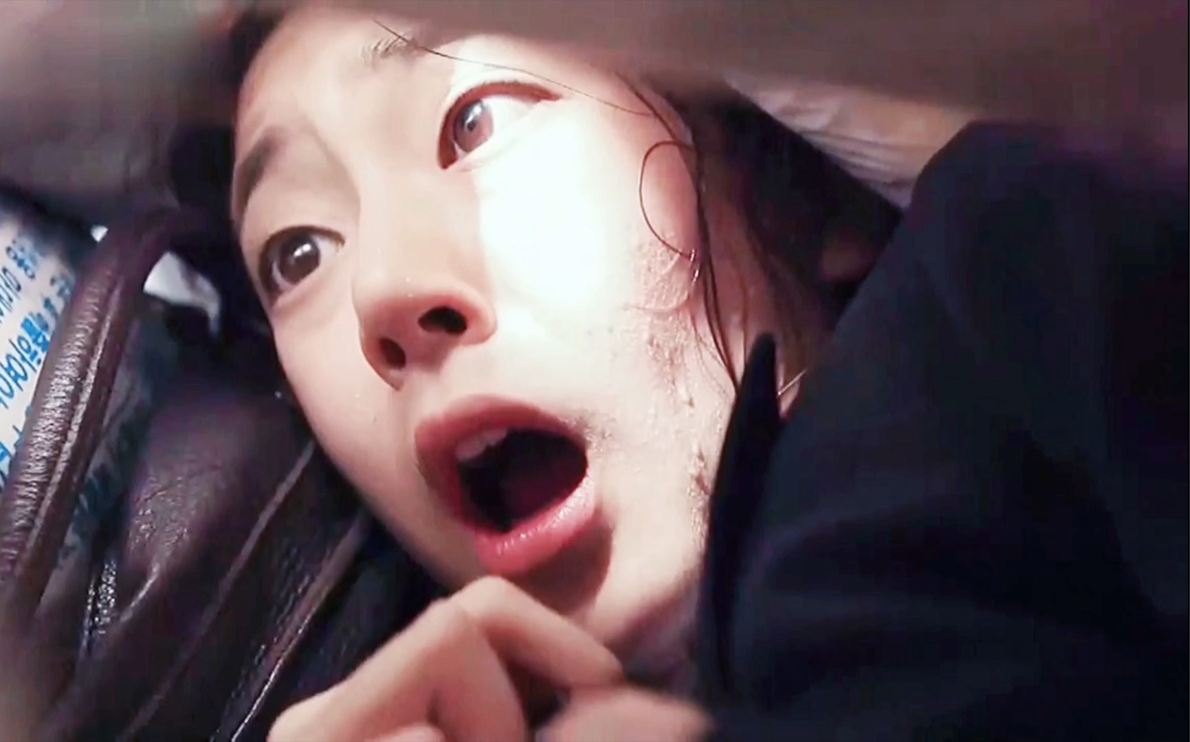 短腿的反击 好不容易找到的工作被搅黄了,白珍熙欲哭无泪,还瞒着妈妈