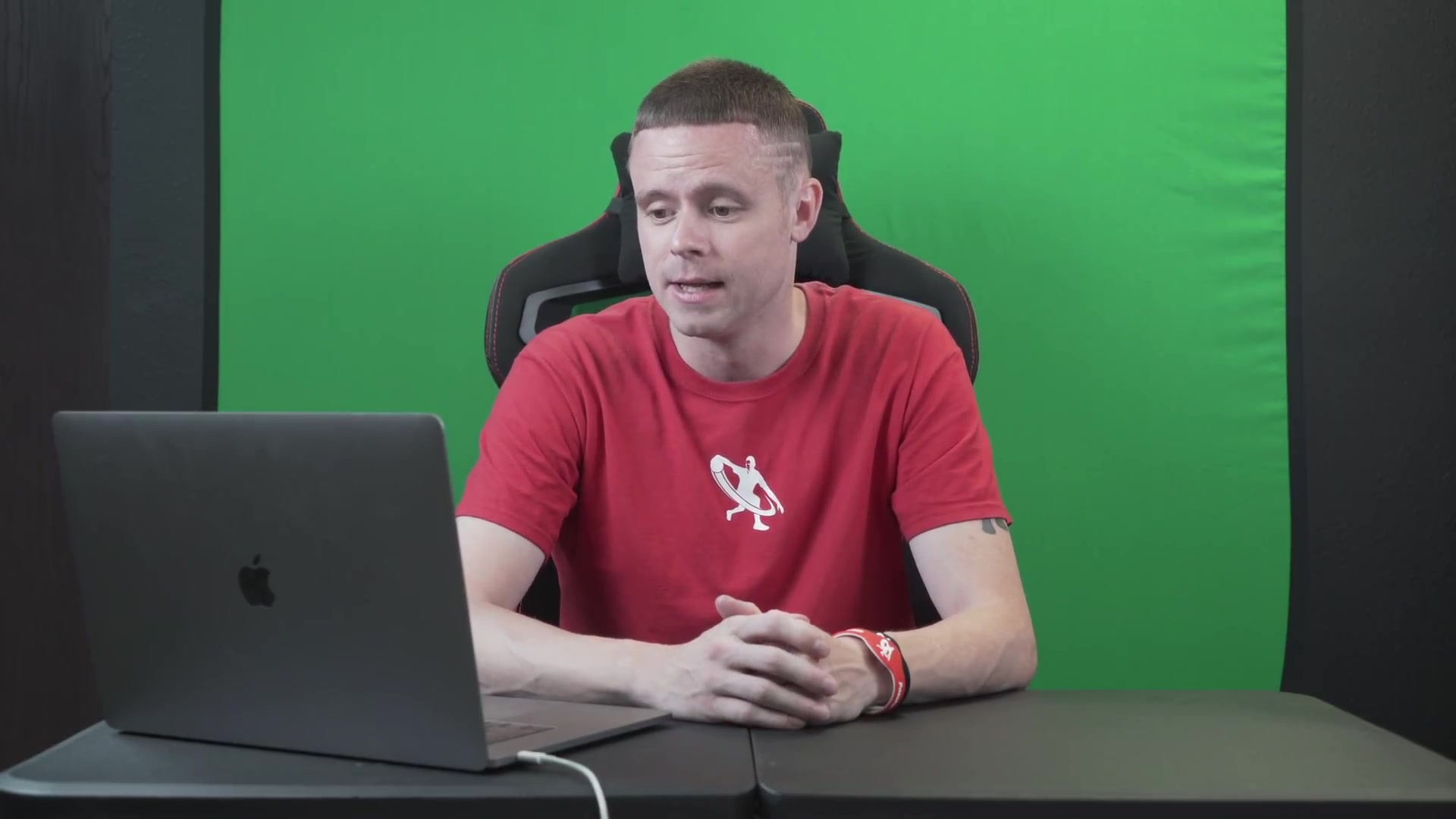 professorlive教授看拉梅洛鲍尔传奇篮球片段的反应