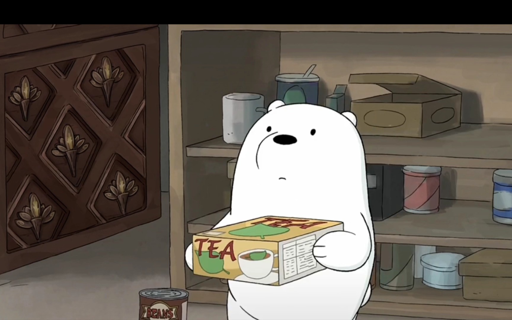 咱们裸熊偷吃的小白熊被抓住