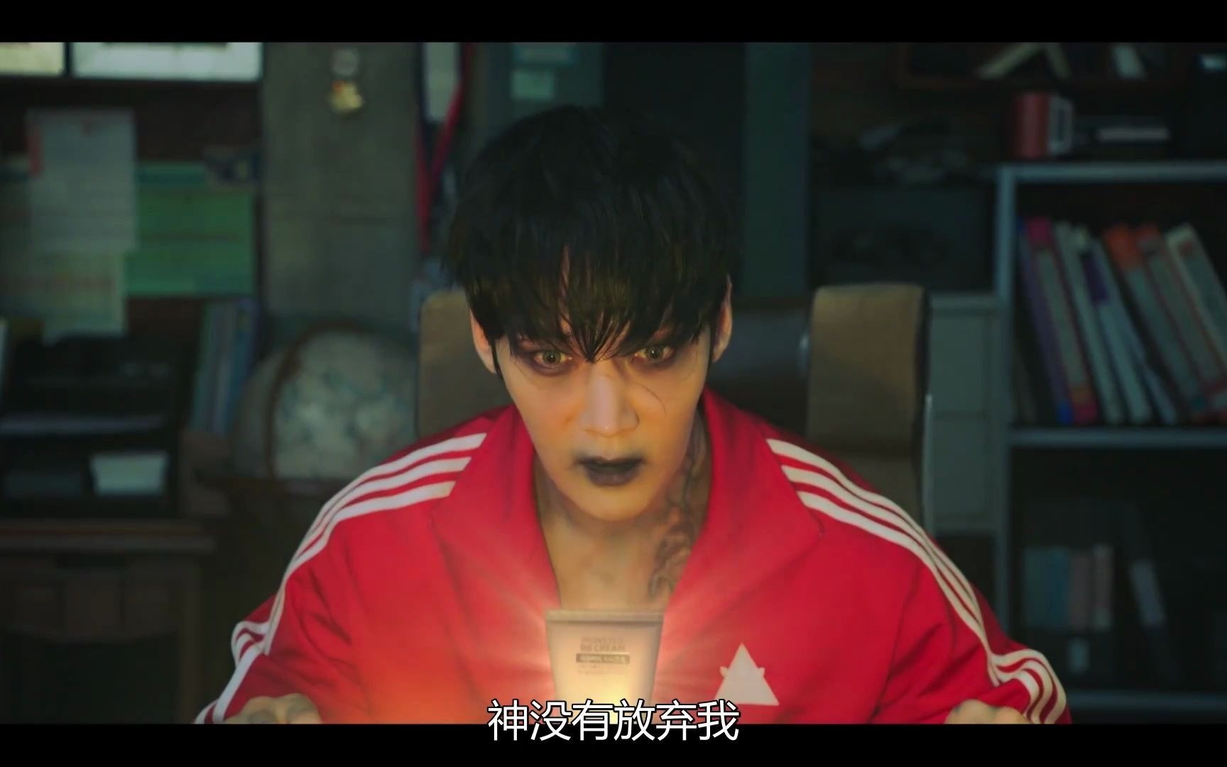 最新爆笑喜剧僵尸侦探:第4集 化妆品太强大了,僵尸大叔一抹就可以去接