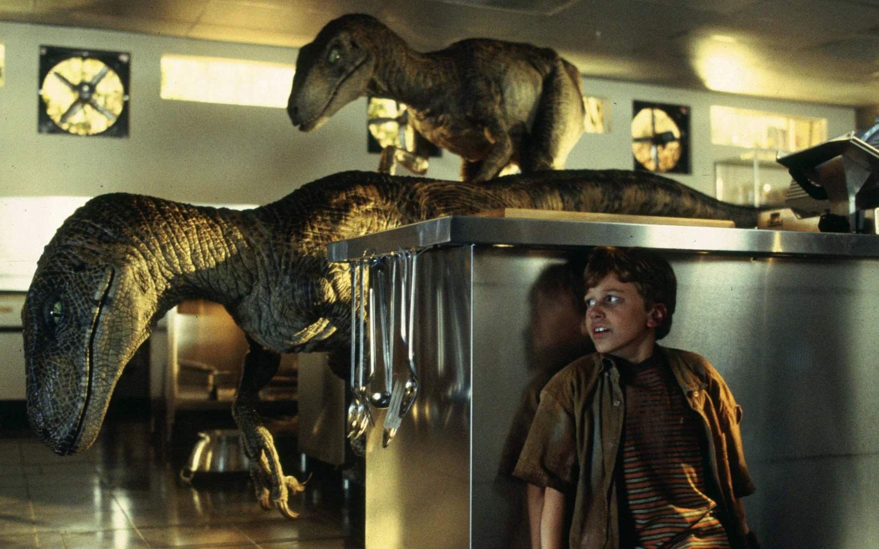 活动  早已灭绝的恐龙被科学家克隆出来,一场意外让这里成了炼狱