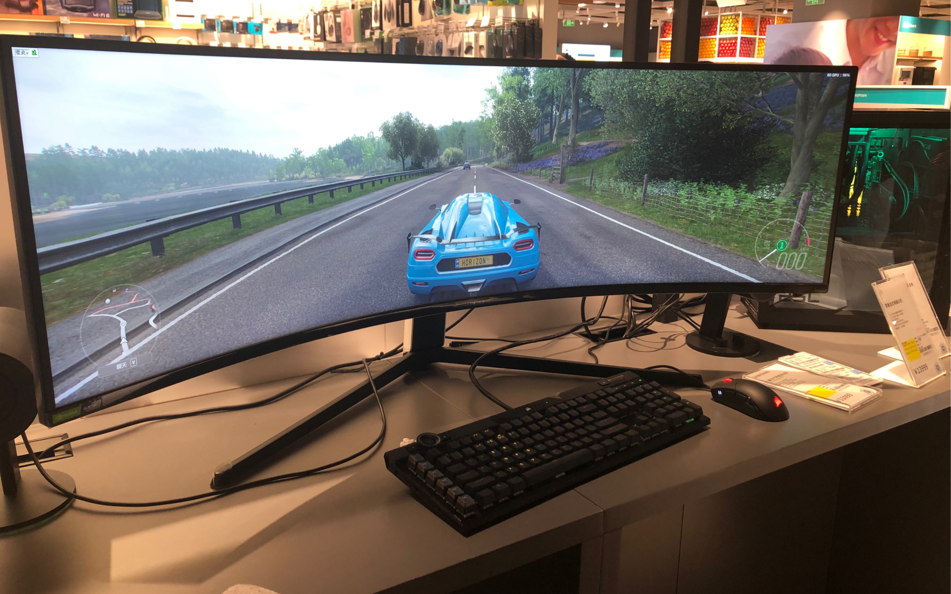 店里的三星带鱼屏玩地平线4针不戳_极限竞速