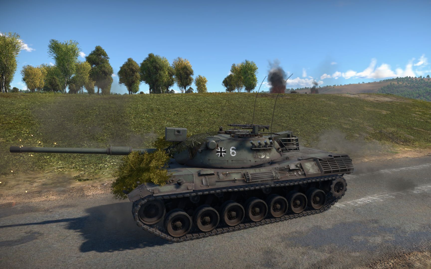 【战争雷霆】裸奔105运载车——豹1