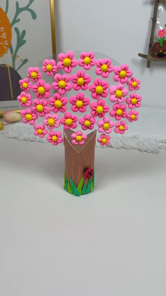 用粘土制作好看的桃花树