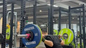 Télécharger la video: 深蹲85kg，问题貌似很多