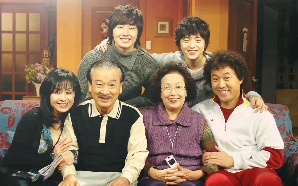 【搞笑一家人】国语 高清无水印 03新家里的奇怪事