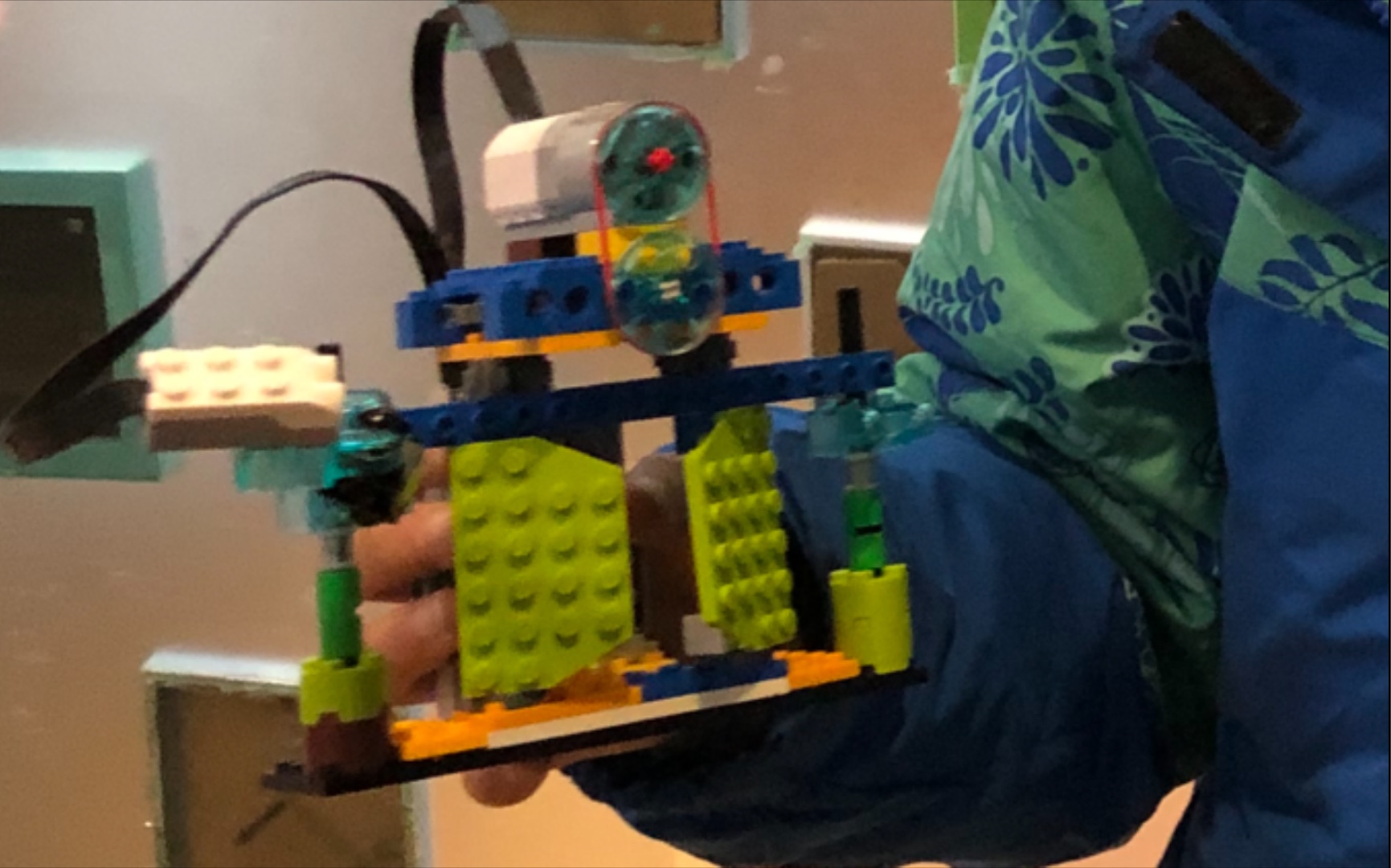 乐高wedo2.0自动门