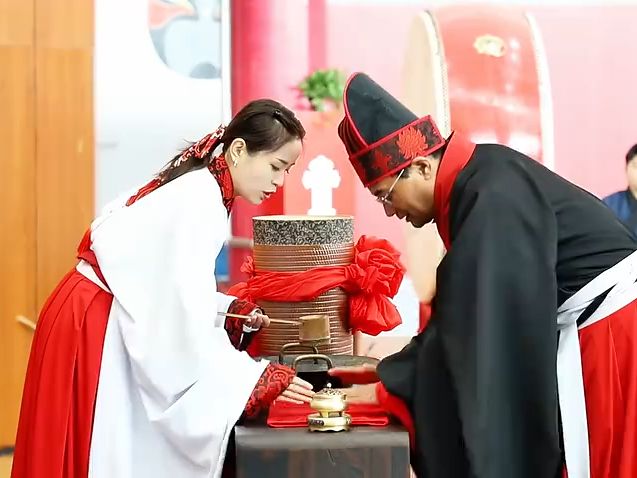 济宁市金乡县:奎星中学拜师礼