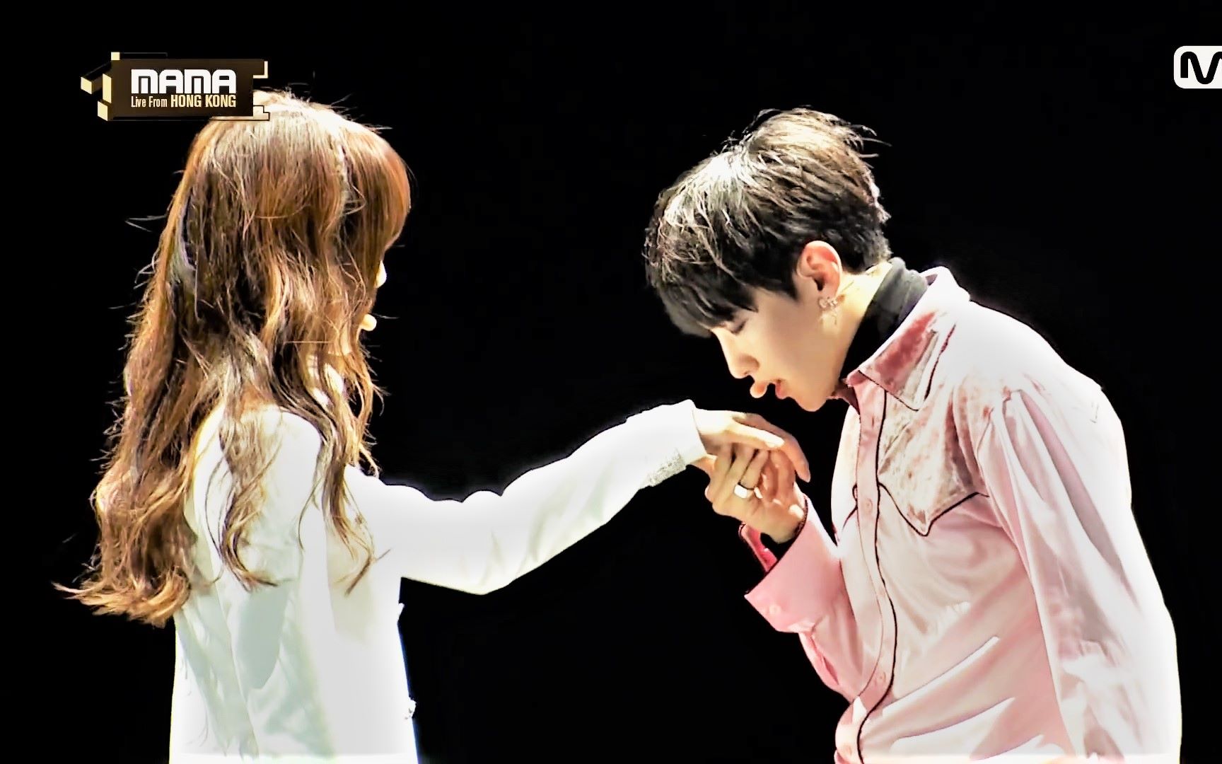 活动作品kpop韩国男女爱豆的超养眼合作舞台