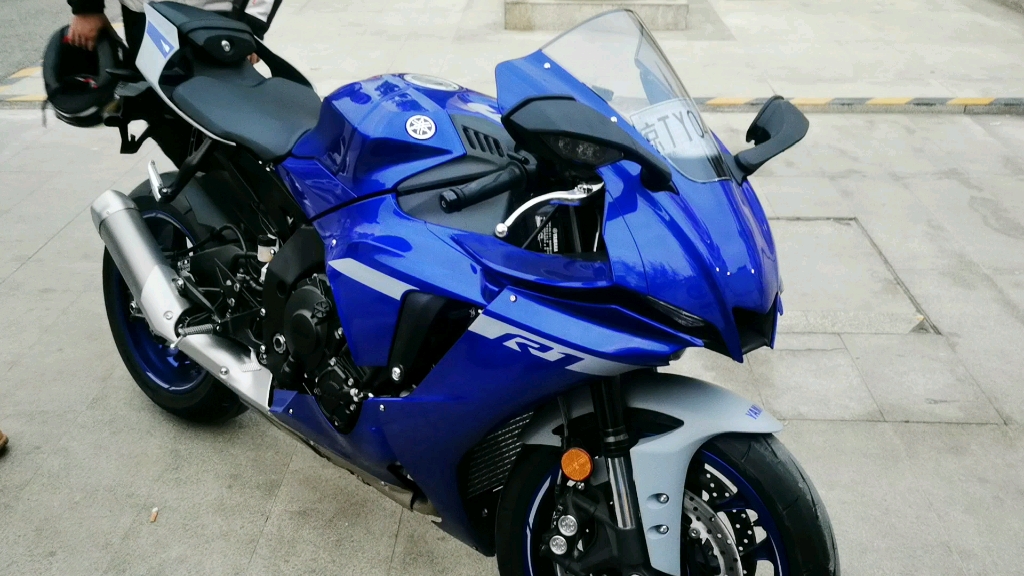 雅马哈r1原厂声浪展示