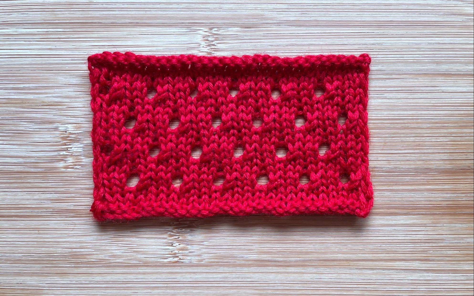 【轻描编织】错位排列的棒针洞洞花,简单易织,针法不难,菜鸟都可以