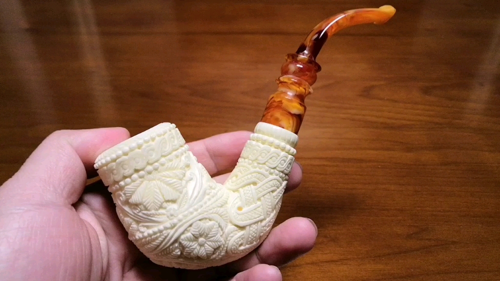 土耳其进口海泡石烟斗,雪花满雕号角花篮匈牙利式弯斗,medet大师签名