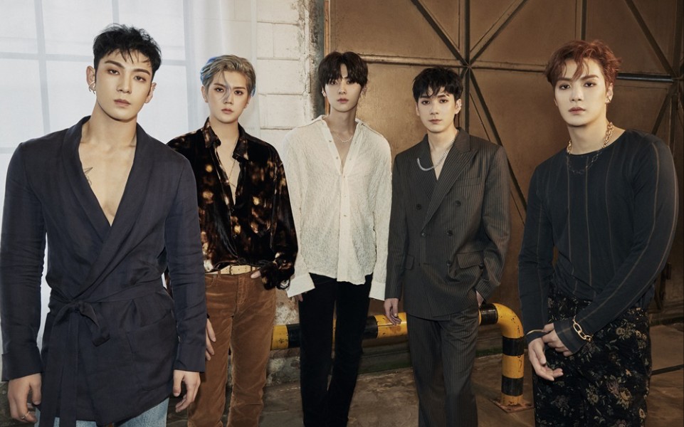 【nuest】正规二--romantic 全专辑