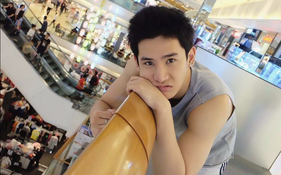 一年生捕获一只青葱会跳舞的泰国演员oaujun