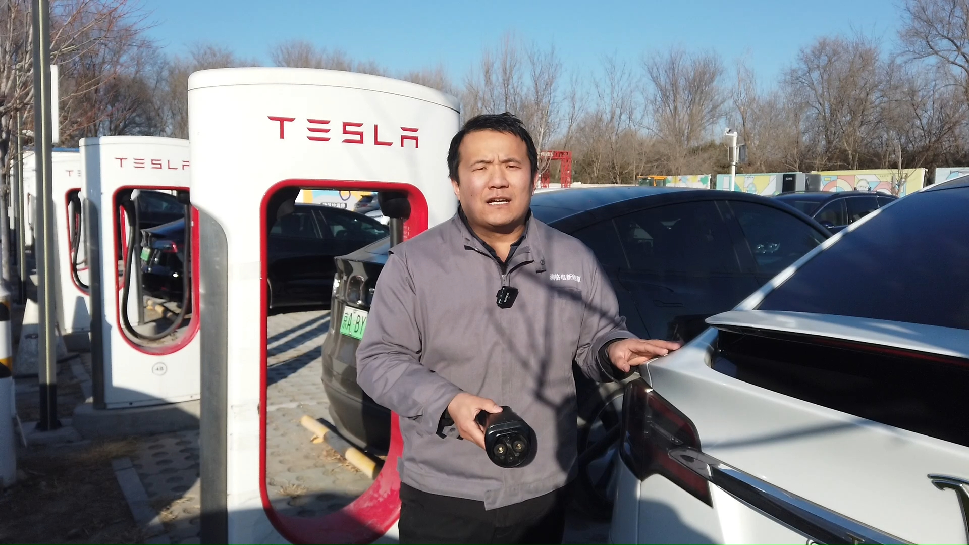 特斯拉Tesla Model X充电转接头坏了,可以维修—新能源汽车维修哔哩哔哩bilibili