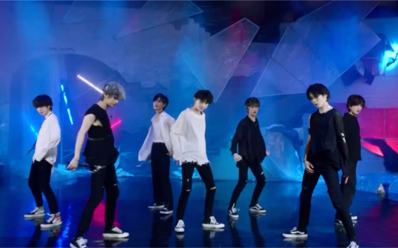 时代少年团maria一键换装