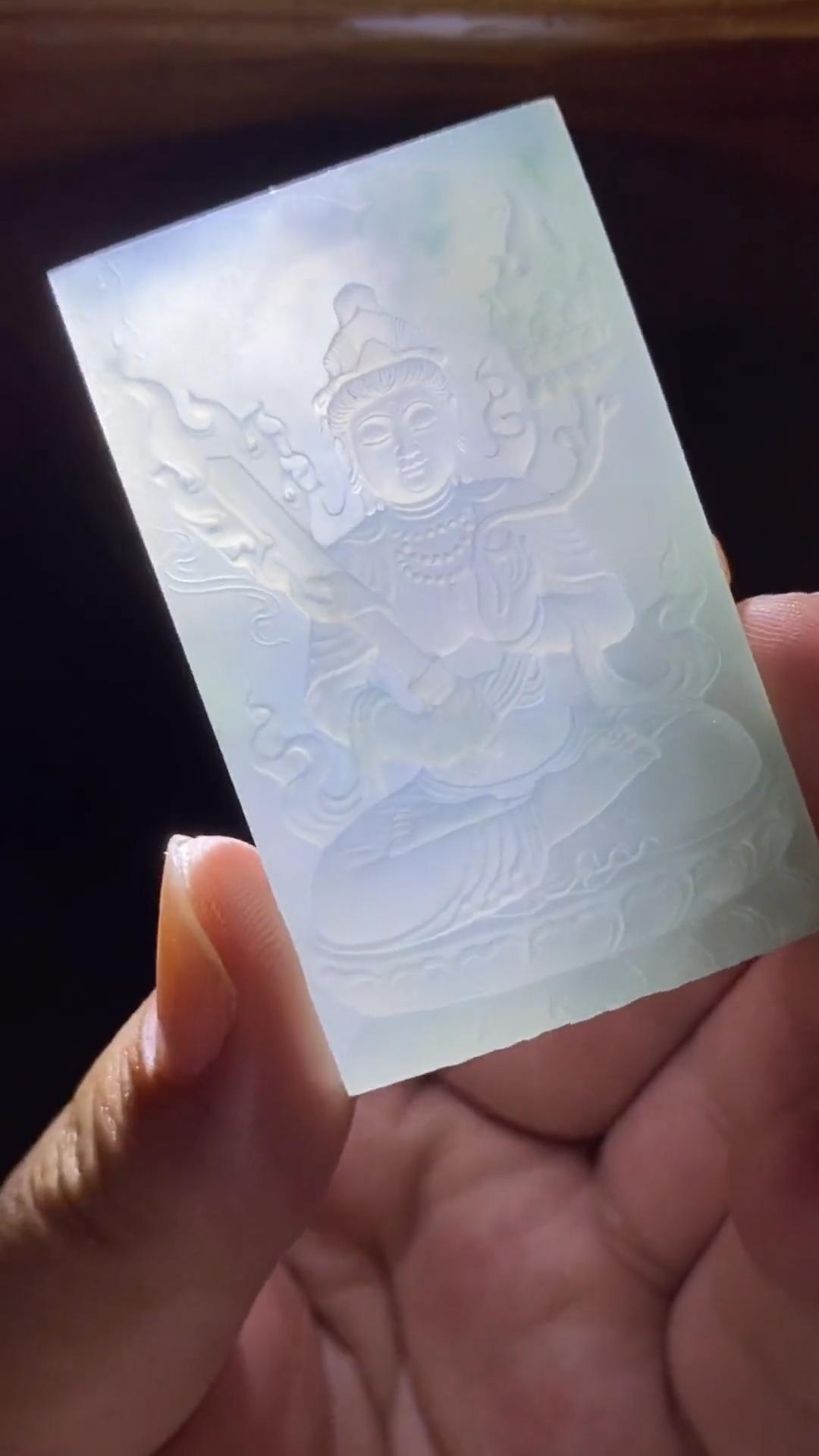 这样的虚空藏菩萨你们喜欢吗?#翡翠# #翡翠吊坠# #翡翠挂件