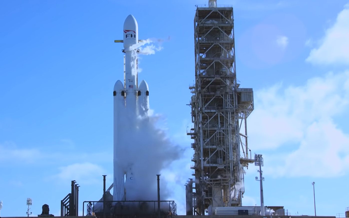 美国spacex重型猎鹰(falcon heavy,简称fh)发射视频实拍