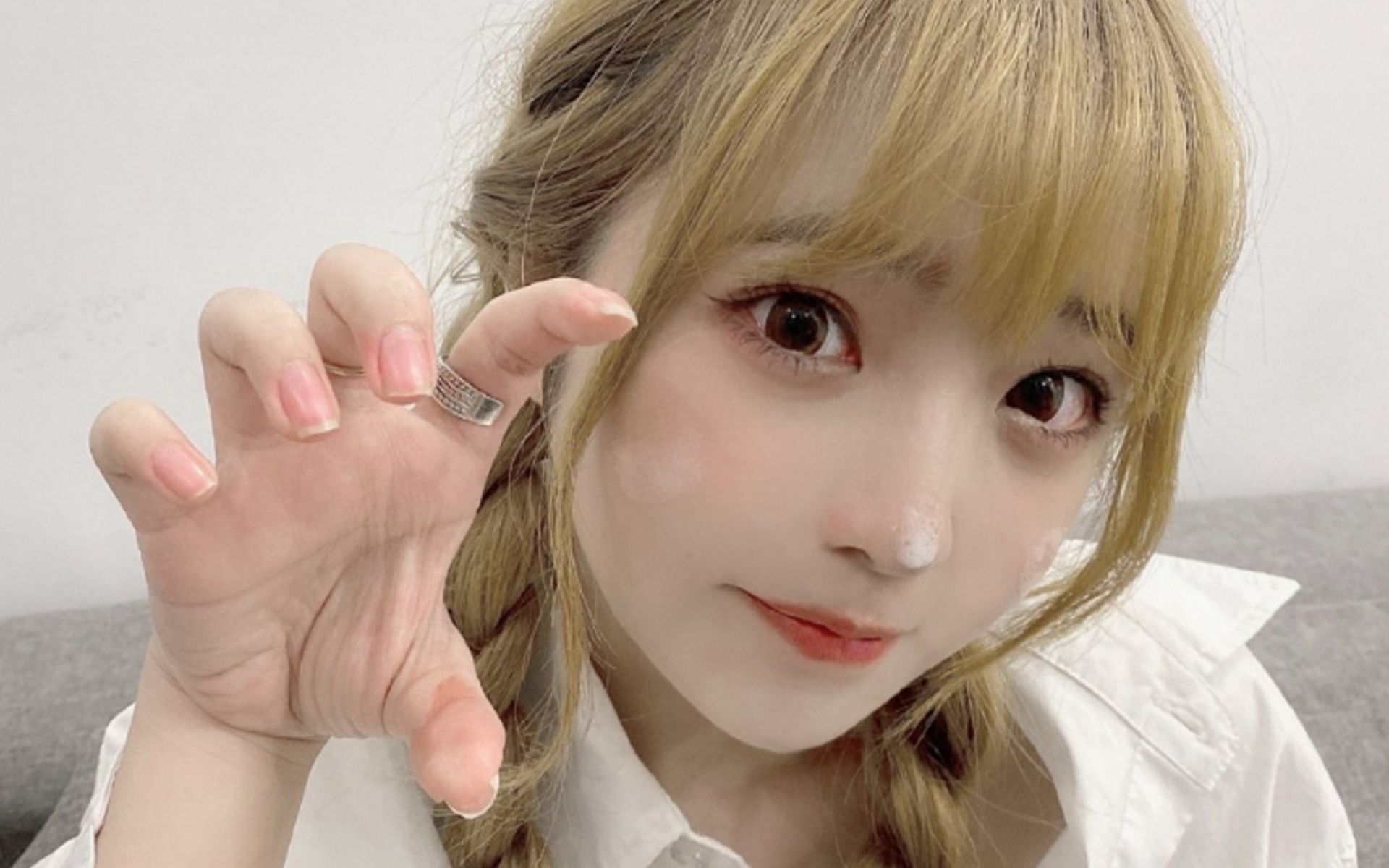 郝一点主动爆料职业生涯:曾参加女团组合不到一个月,公司却倒闭了