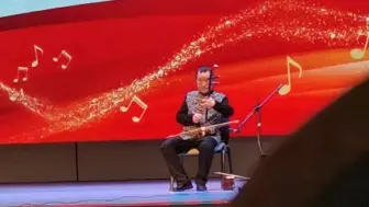 Скачать видео: 刘光宇大佬的二胡音乐演奏