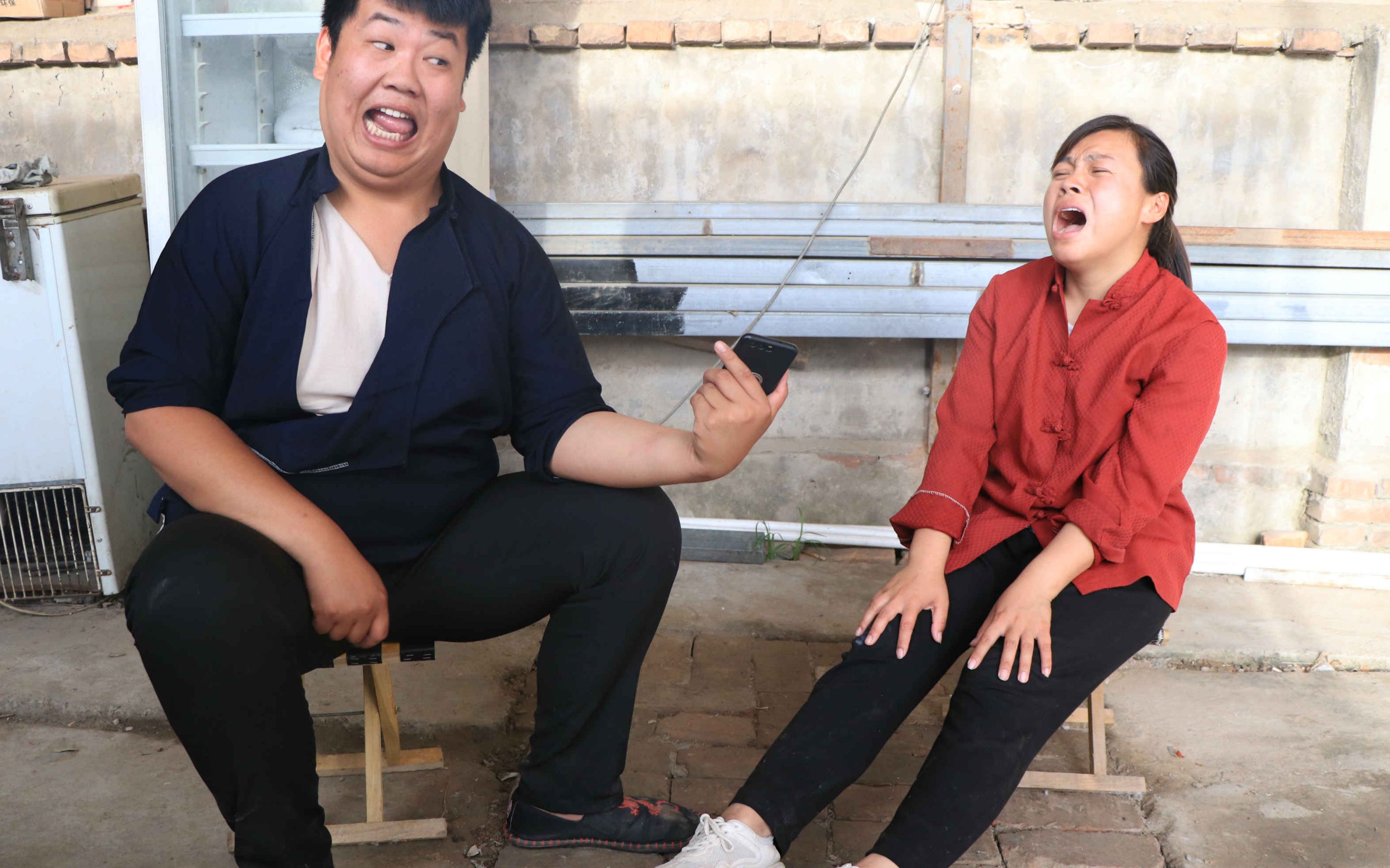 河南方言憨媳妇为了帮老公追债把亲娘骂惨了结局太逗了