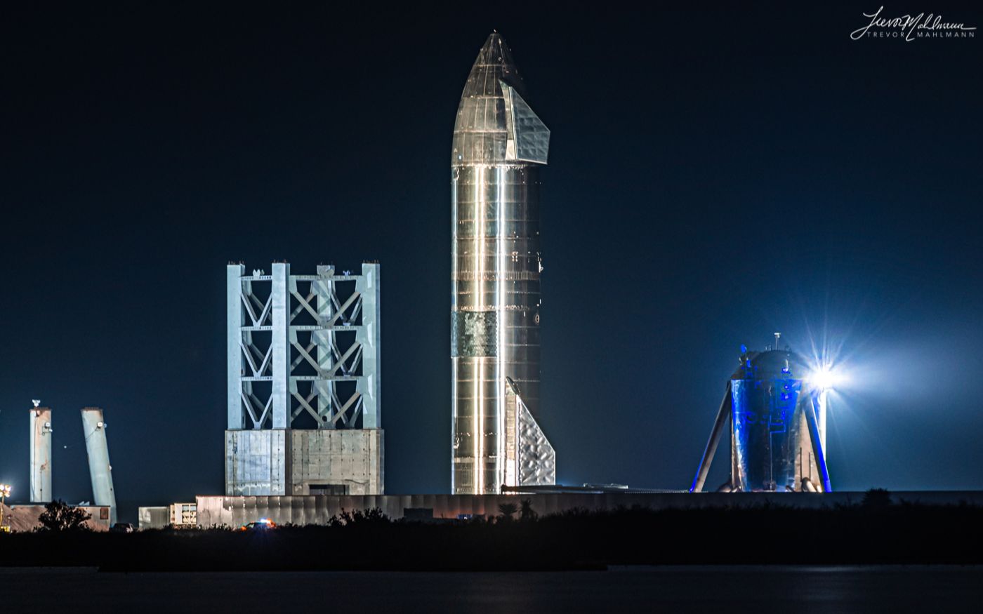 【nsf搬运】多视角观看星舰sn15的发射与回收(猛禽逐个点火的声音听着