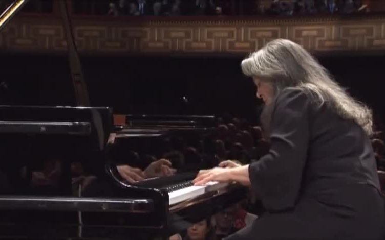 [图]阿格里奇Martha Argerich 拉威尔Ravel《G大调钢琴协奏曲Piano Concerto in G Major 》