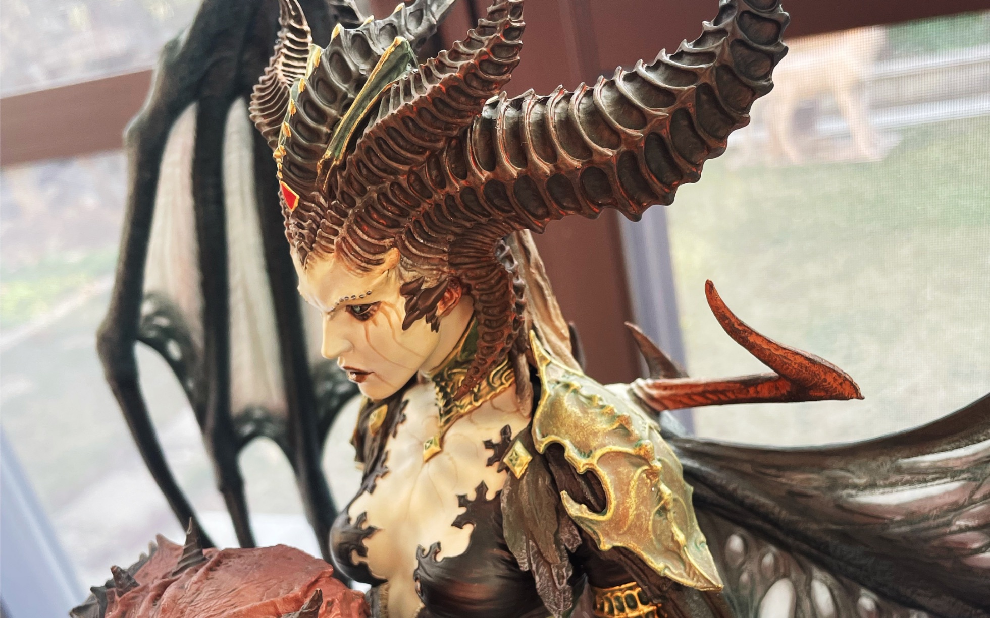 blizzard 暗黑破坏神 莉莉丝 雕像