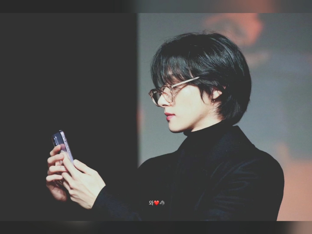 我真的爱死长发戴眼镜昌均了