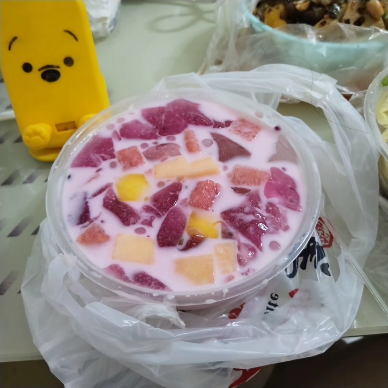 椰奶西米露冰粉