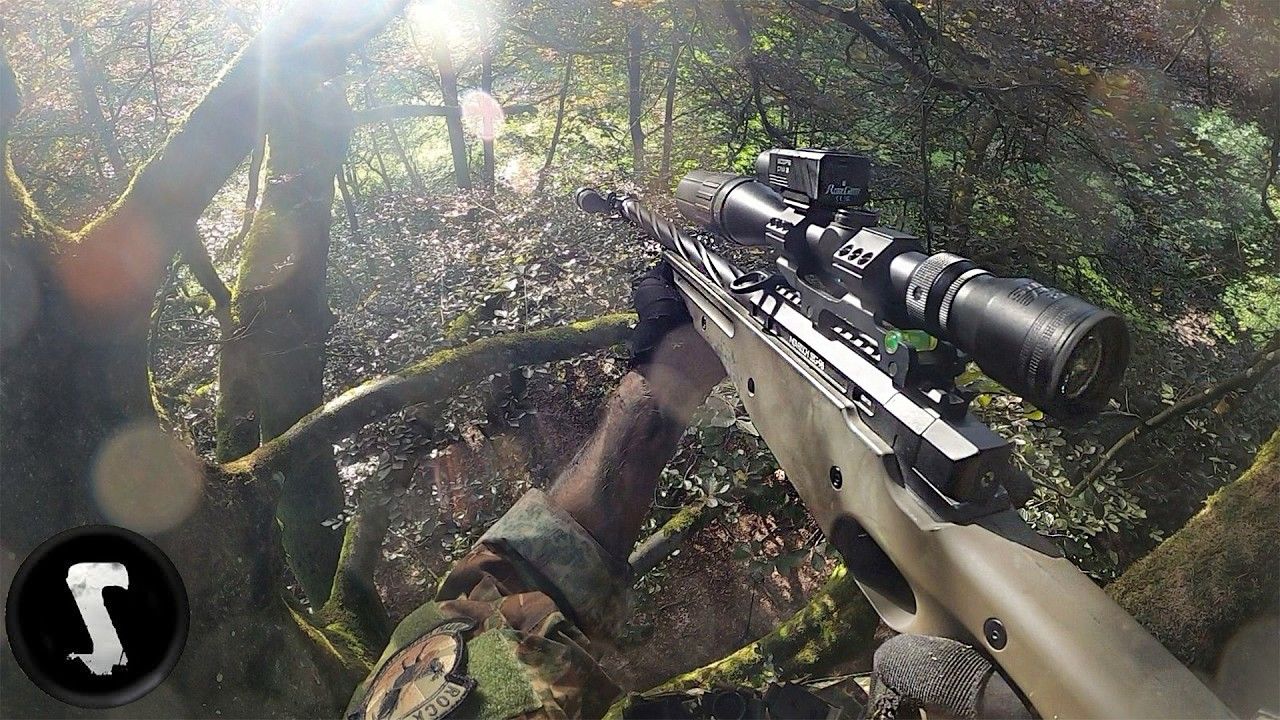 丛林里的狙击枪战(真人cs)