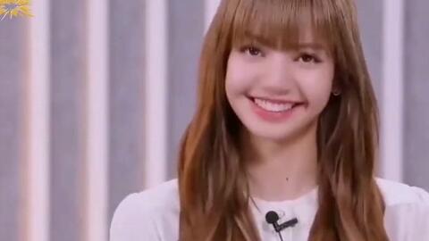 当韩国明星说中文 Iu堪称神级现场 Lisa奶声奶气太过可爱 哔哩哔哩 Bilibili