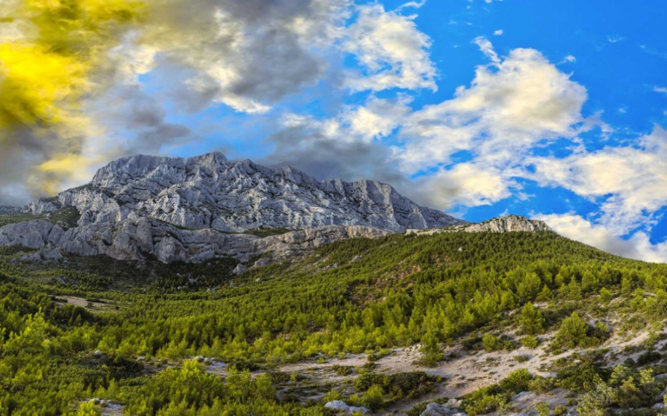 塞尚山,法国普罗旺斯艾克斯 (08 travelview/istock)