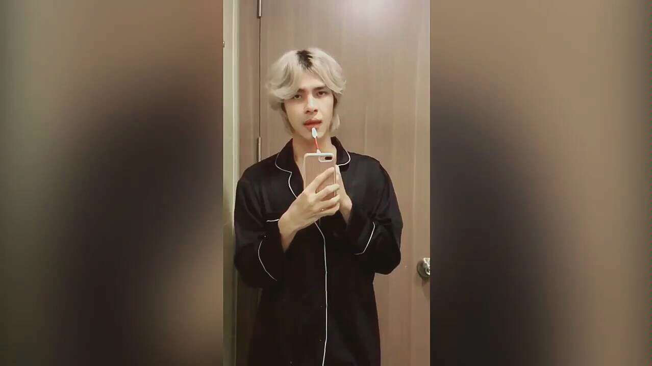 【越南mv学中文】《自心》白莲花唱歌太可爱了 白莲花和皇上学中文太