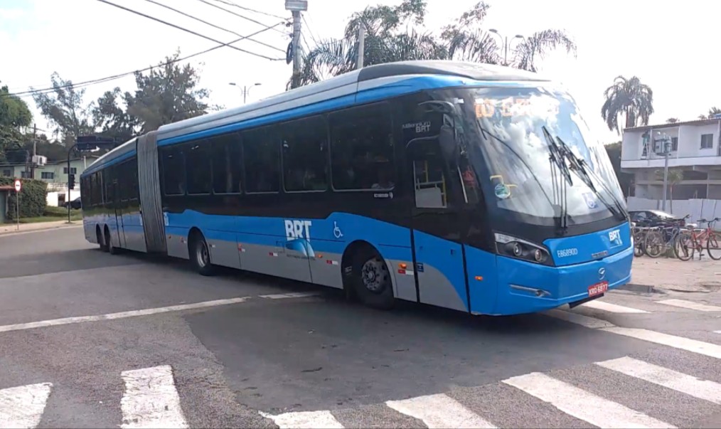 [转载]超长铰接巴士Caio Millennium BRT Superarticulado MercedesBenz O500MDA (2017)哔哩哔哩bilibili