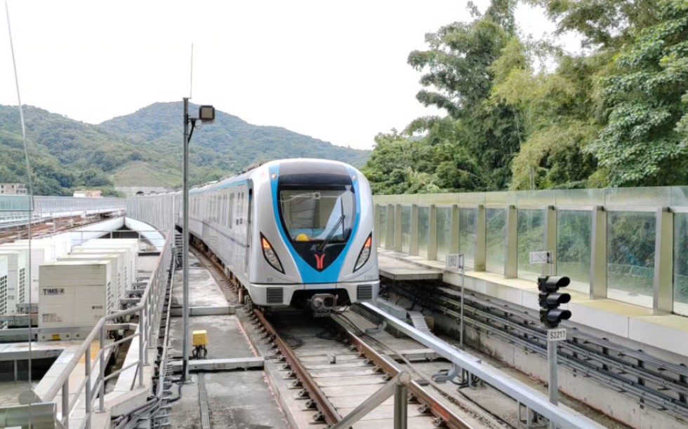 【广州地铁】广州地铁二十一号线b8型电客车21x061-062天河公园→增城