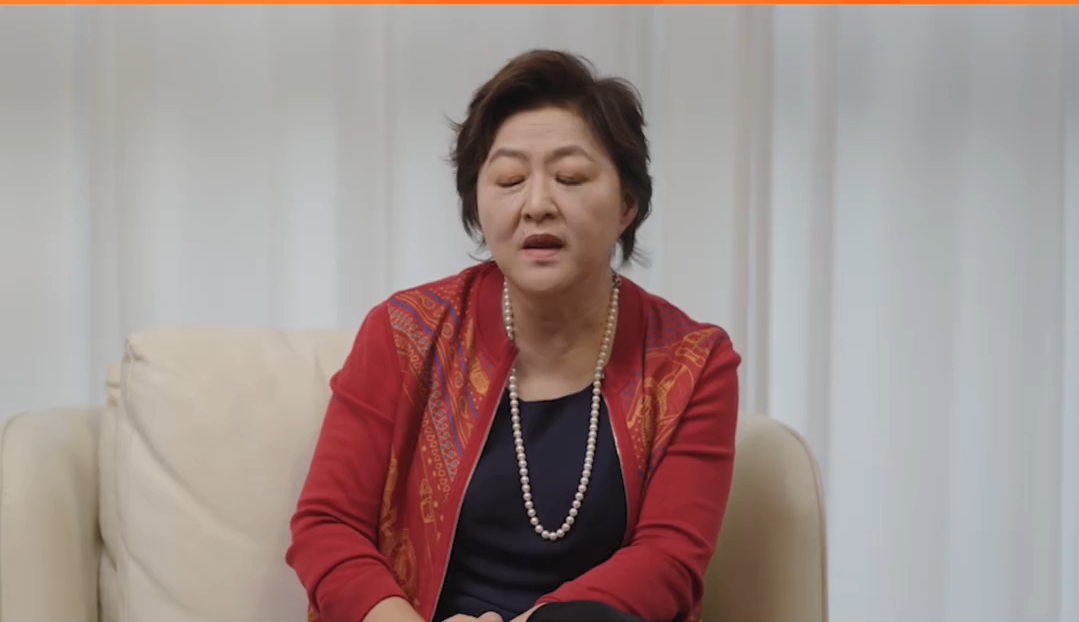 2026.07.26徐新访谈:向创始人学习，与其进行深入的定期交流，了解他们的学习心得、成长痛苦和公司的护城河。研究成功案例，理解公司的长远战略与核心竞争力！