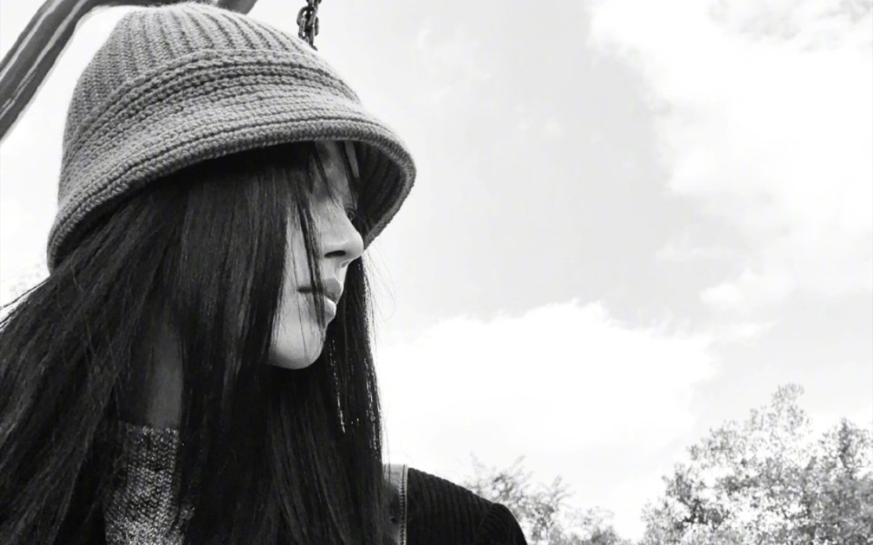 小鞠海边氛围感大片来袭!