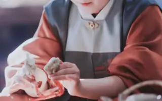 【辣目洋子】谁敢拦俺月红大宝贝儿干饭！