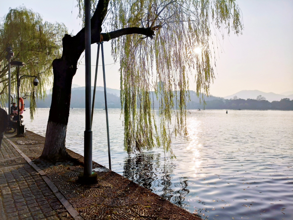 西湖12月光景